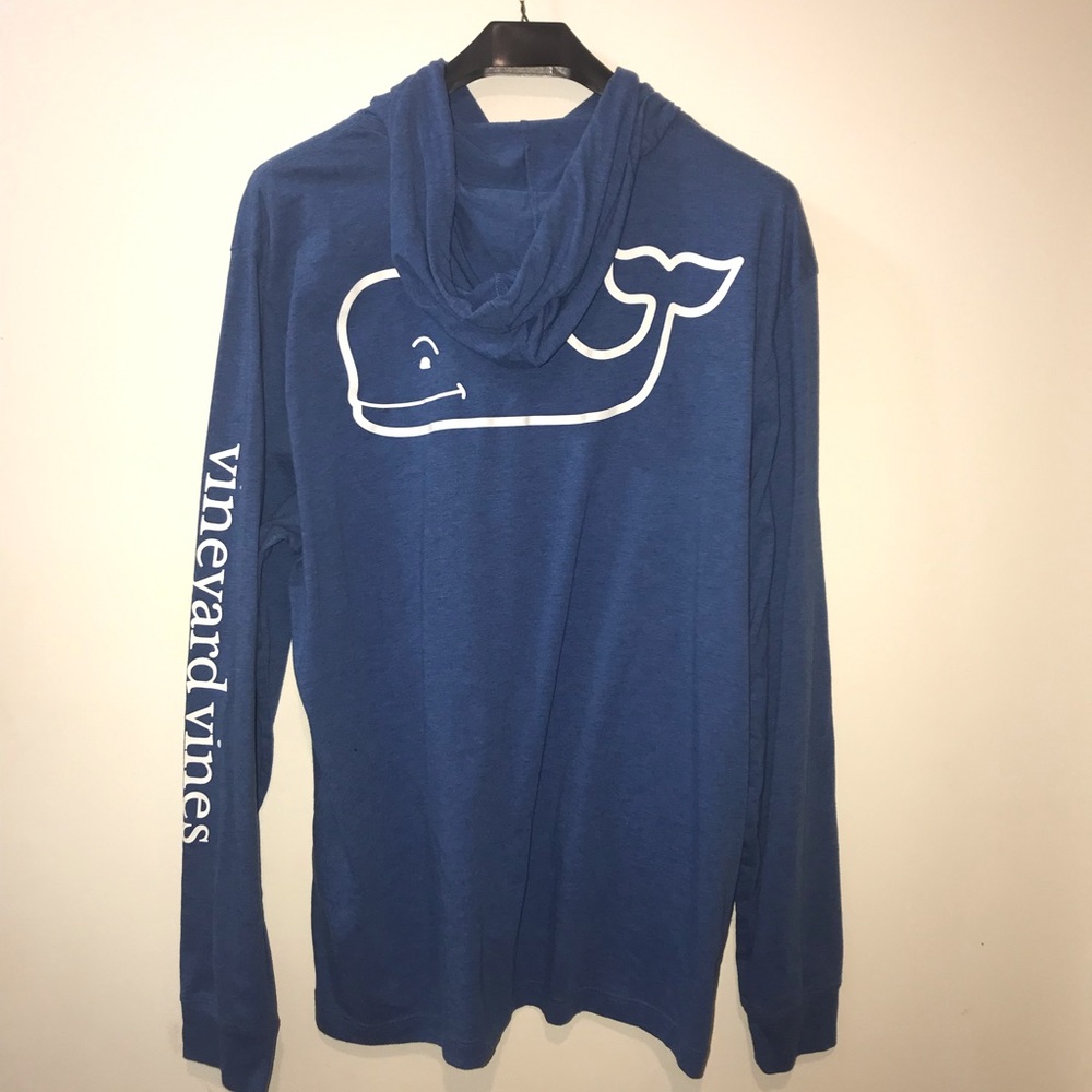 Vineyard Vines hooded long sleeve